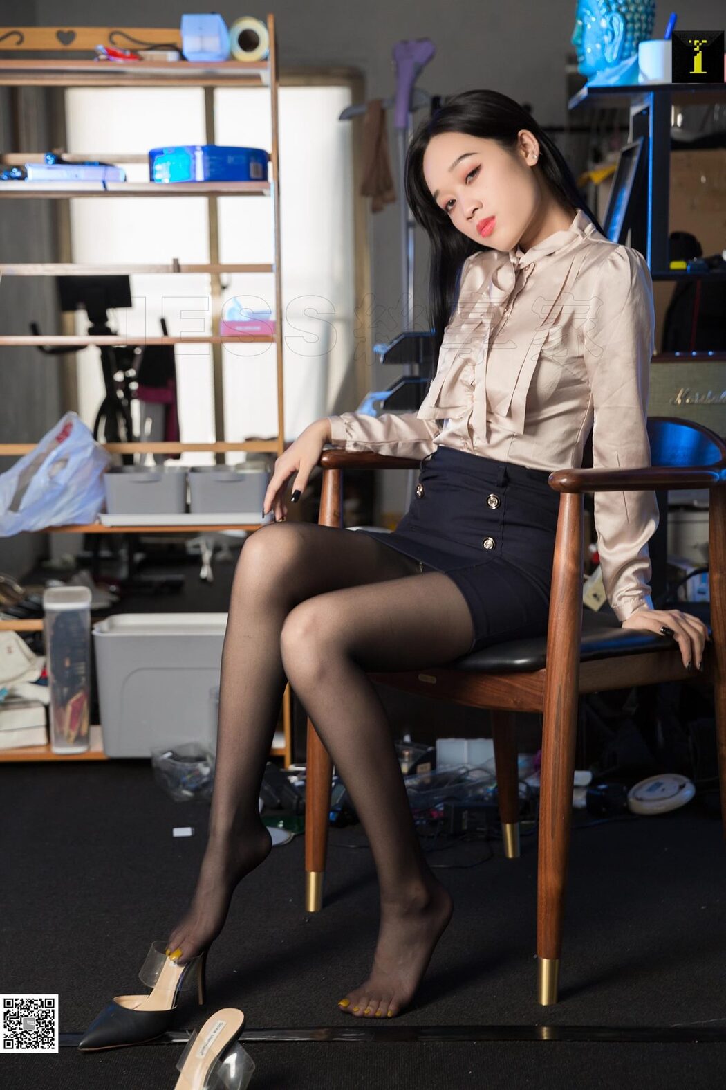 IESS异思趣向 No.592 Ke Le