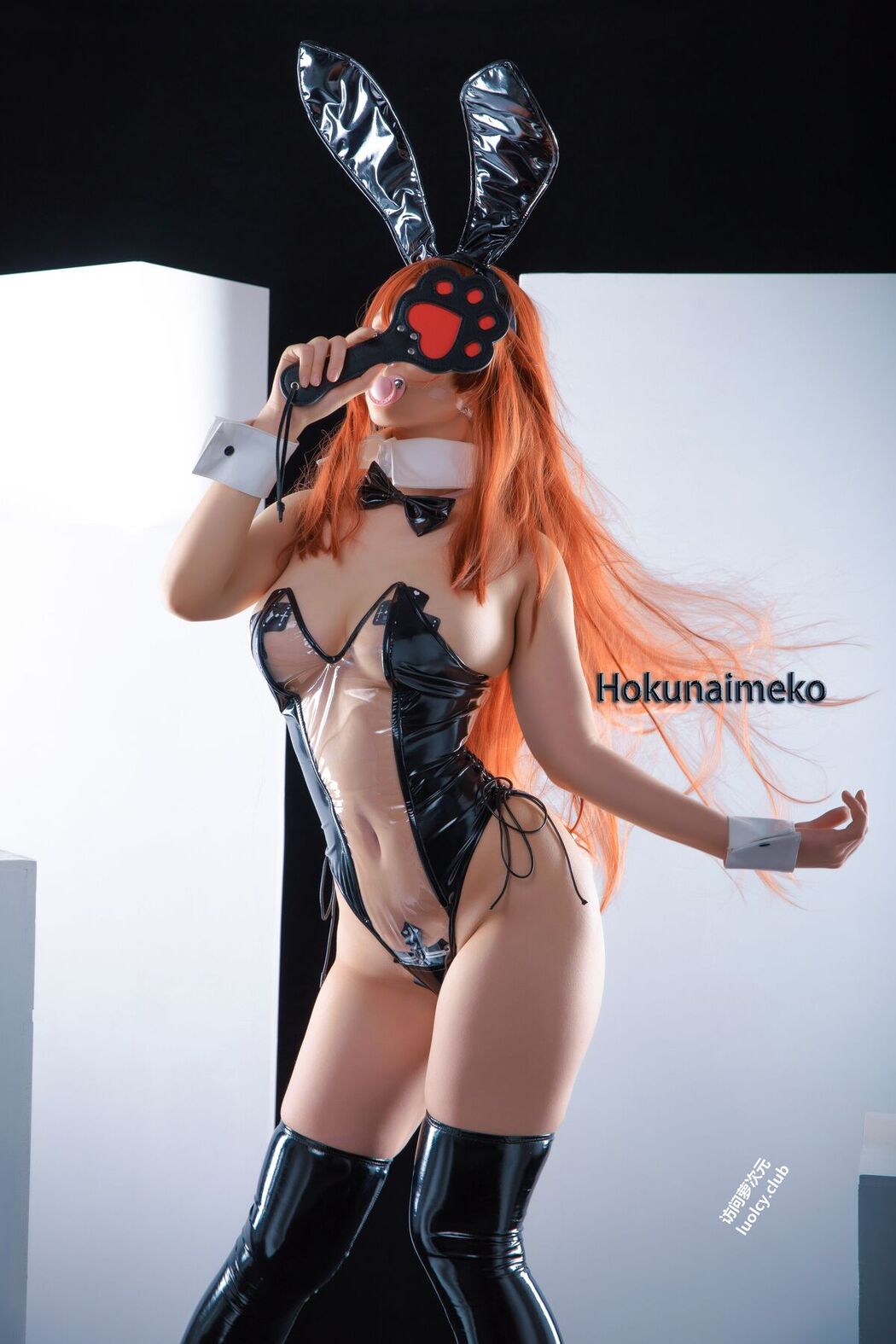 Coser@Hokunaimeko 北乃芽子 &#8211; 透明兔子套装 (68P &#8211; 1V)