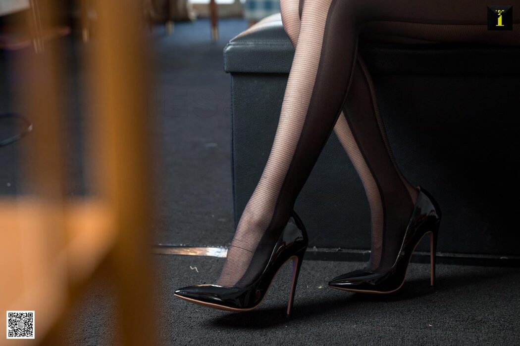 IESS异思趣向 No.537 Qiu Qiu