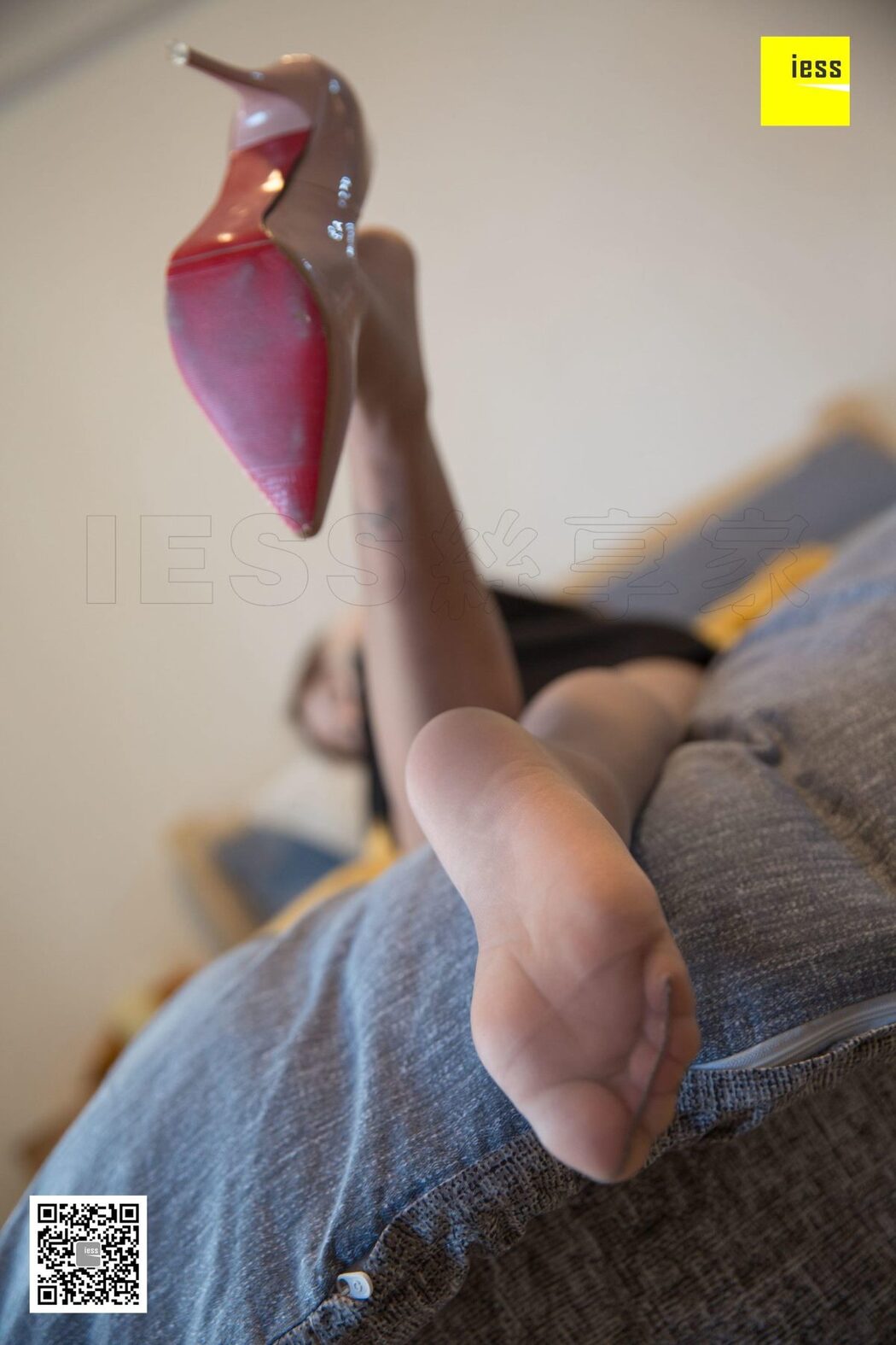 IESS异思趣向 SXJ.407 Xiao Han