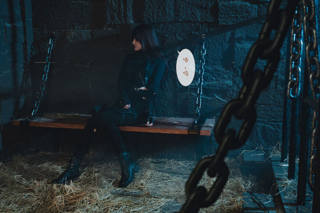 Coser@鹿八岁 &#8211; 特工的堕落 后篇 Part03 (56P)