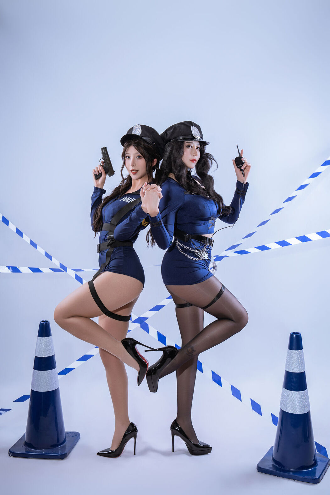 Coser@云溪溪 Yunx1x1 &#8211; 奶桃桃x奈汐酱nice 限制区 (73P)