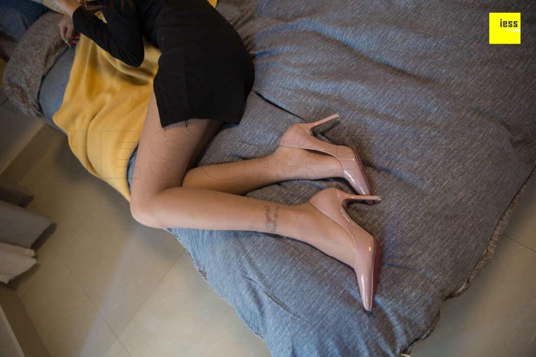 IESS异思趣向 SXJ.407 Xiao Han