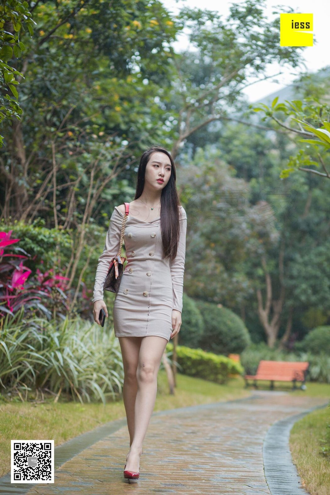 IESS异思趣向 SXJ.410 Yun Zhi