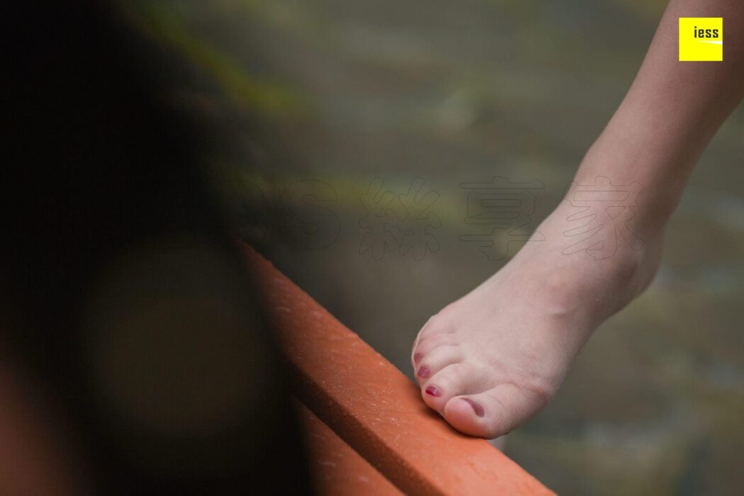 IESS异思趣向 SXJ.410 Yun Zhi