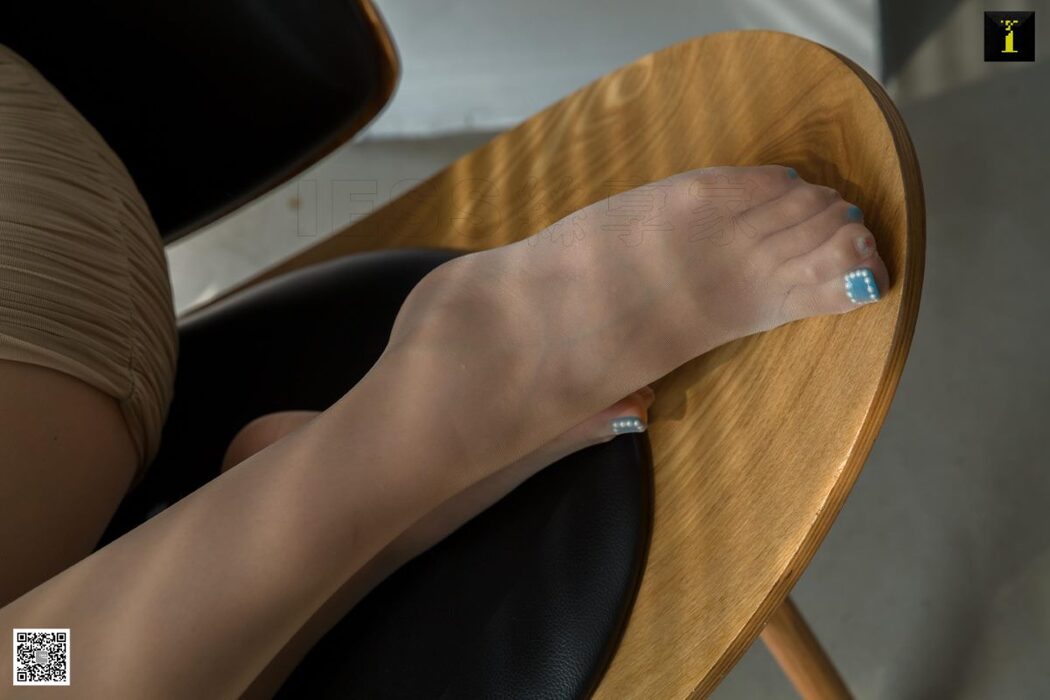 IESS异思趣向 No.599 Jiu Mei