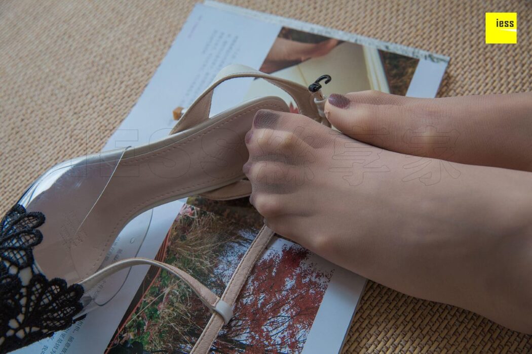 IESS异思趣向 SXJ.413 Jiu Mei