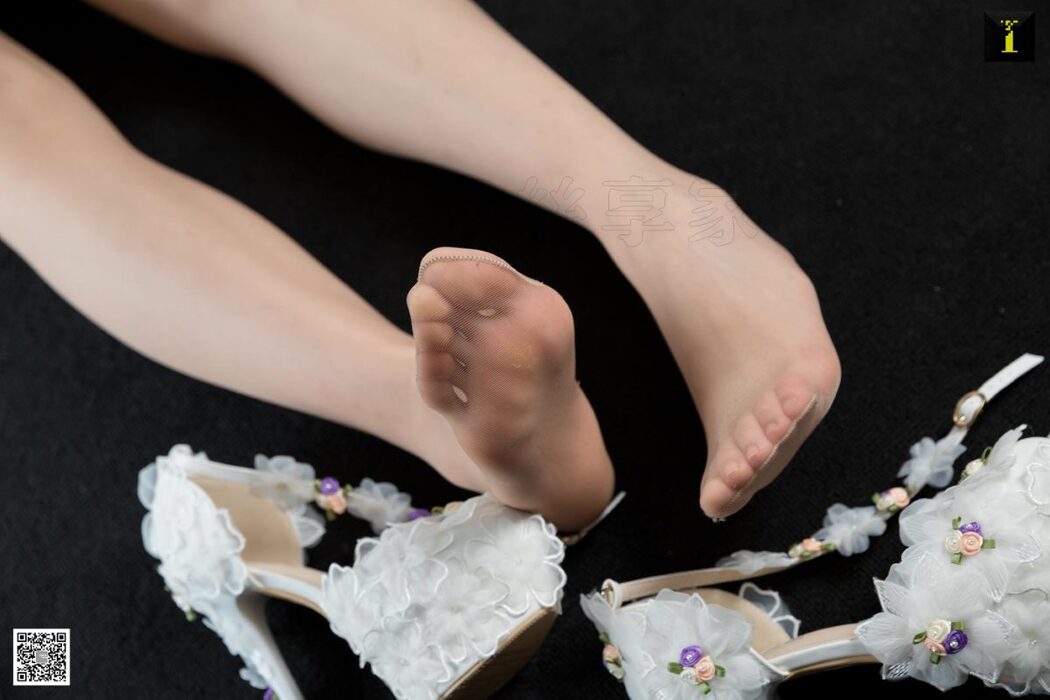 IESS异思趣向 No.540 Yu Zi