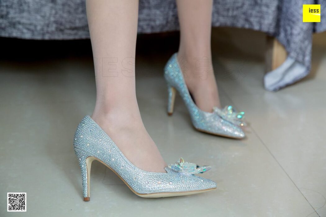 IESS异思趣向 SXJ.423 Jiu Mei