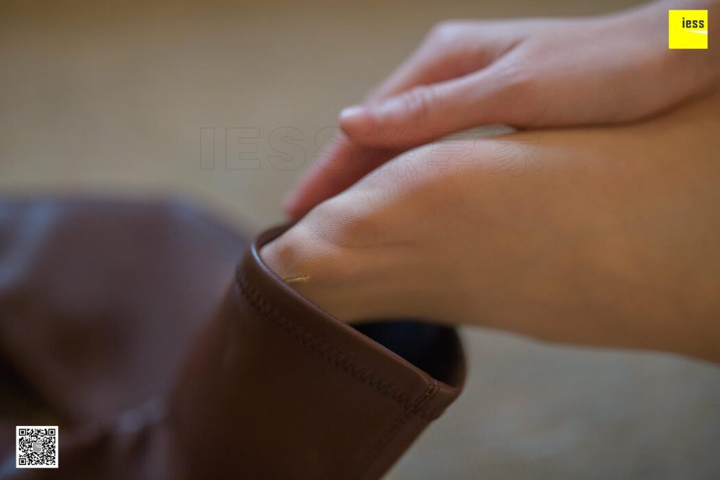 IESS异思趣向 SXJ.420 Miao Jie