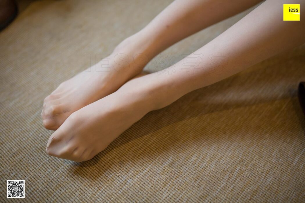 IESS异思趣向 SXJ.420 Miao Jie