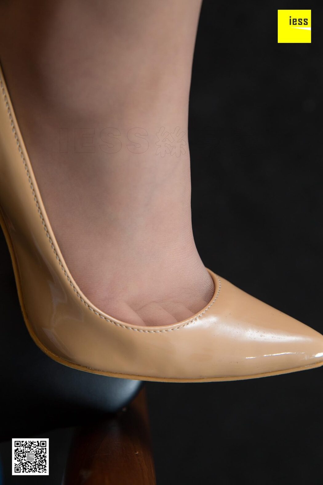 IESS异思趣向 SXJ.452 Yun Zhi