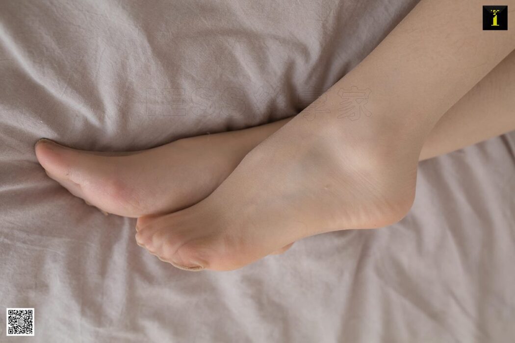 IESS异思趣向 SXJ.468 Zi Qi