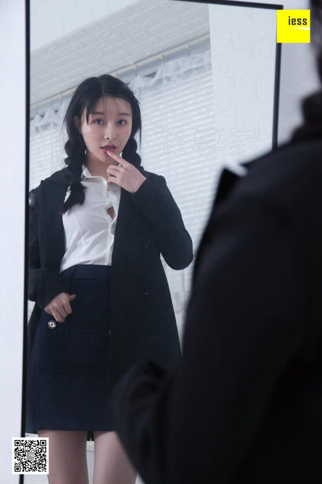 IESS异思趣向 SXJ.460 Miao Jie