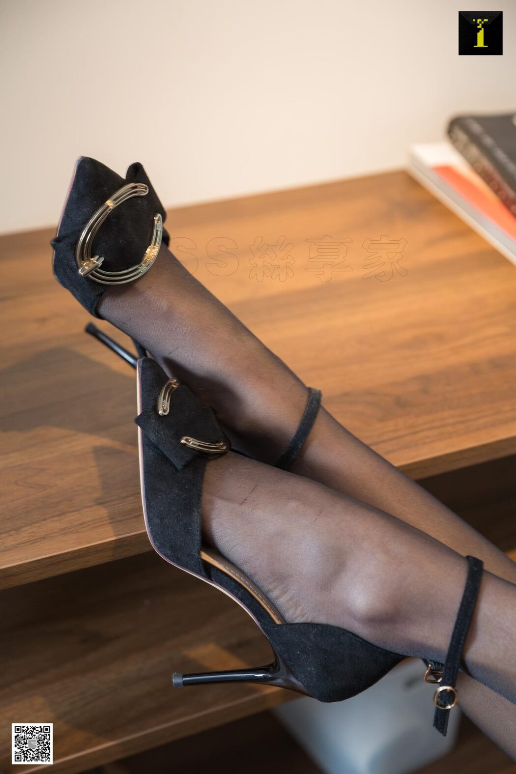 IESS异思趣向 SXJ.470 Wan Ping