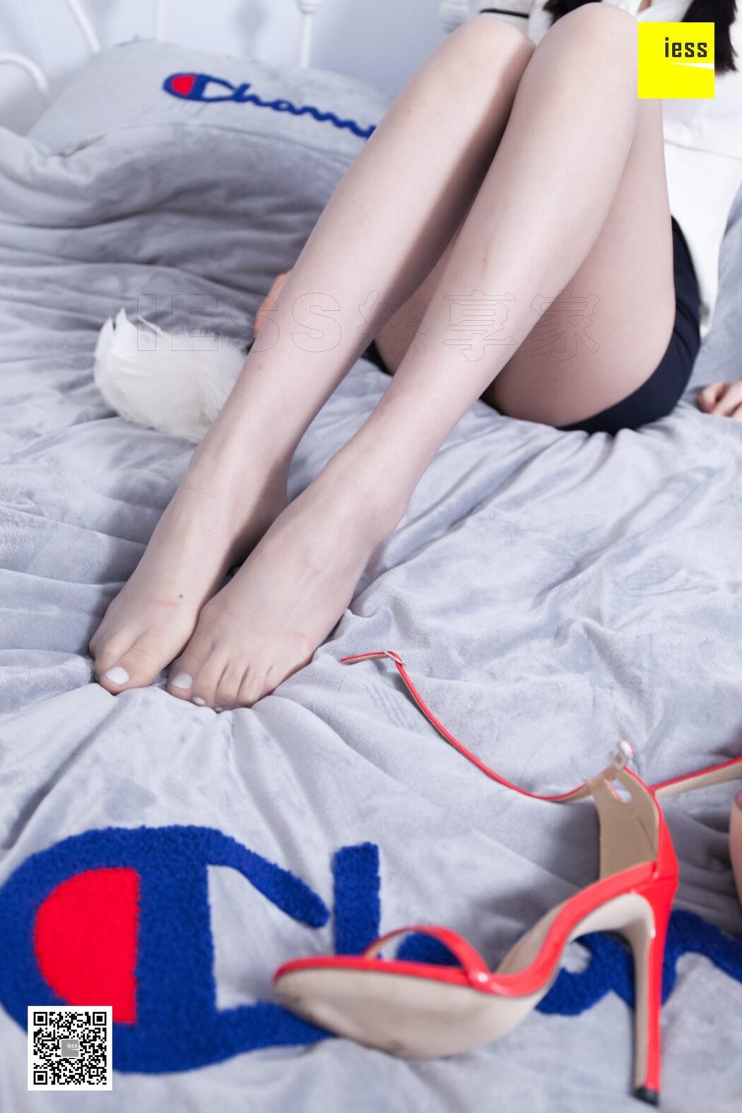 IESS异思趣向 SXJ.460 Miao Jie