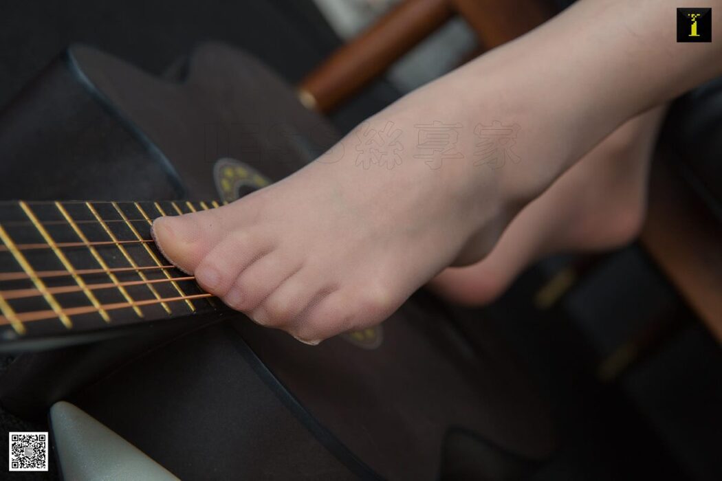 IESS异思趣向 SXJ.474 Zi Qi