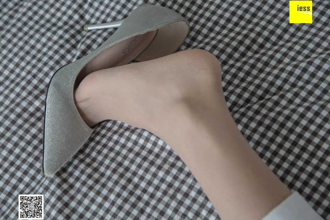 IESS异思趣向 SXJ.438 Xiao Yu