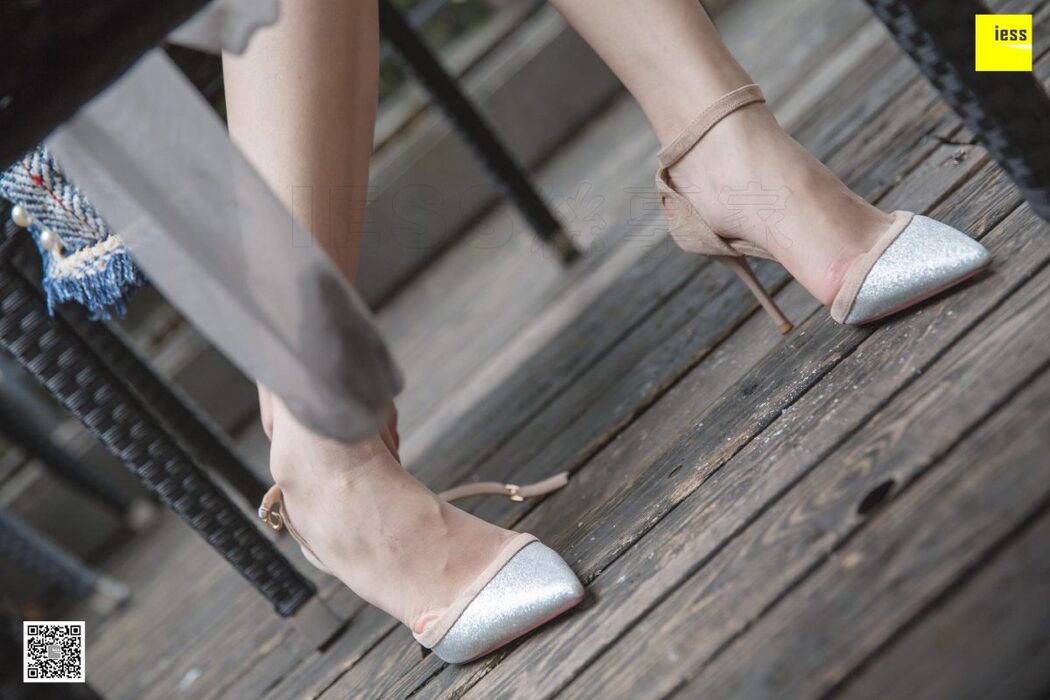 IESS异思趣向 SXJ.435 Qi Qi