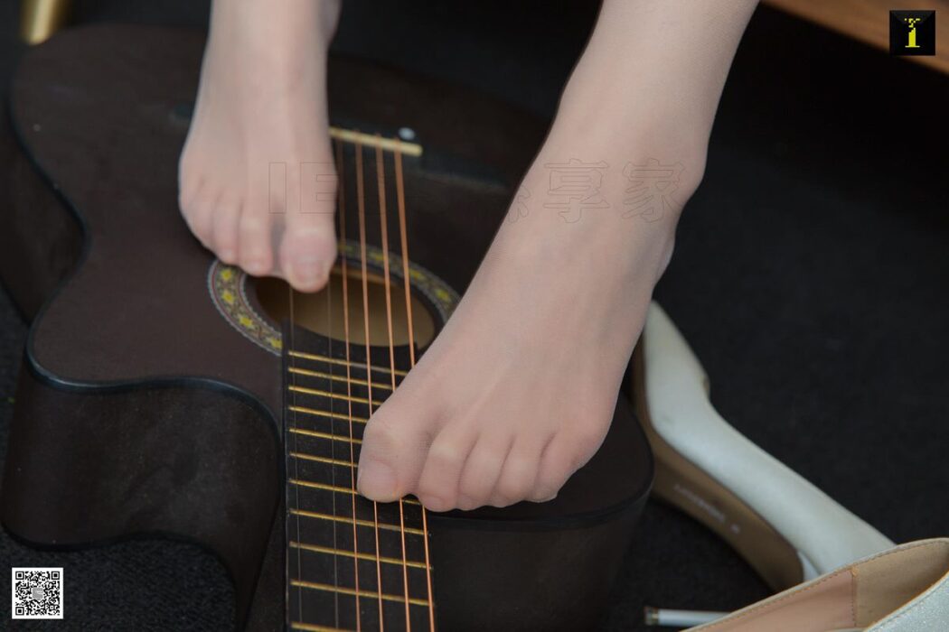 IESS异思趣向 SXJ.474 Zi Qi