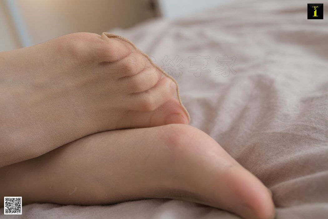 IESS异思趣向 SXJ.468 Zi Qi