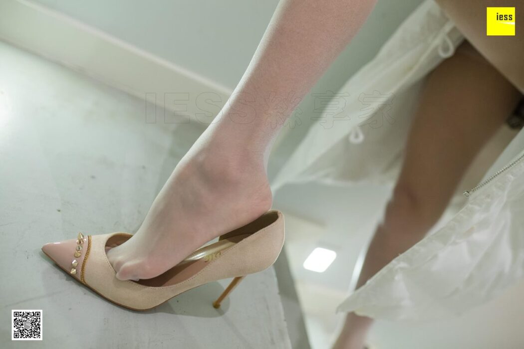 IESS异思趣向 SXJ.440 Wan Ping