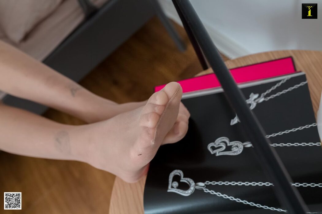 IESS异思趣向 SXJ.472 Xiao Han