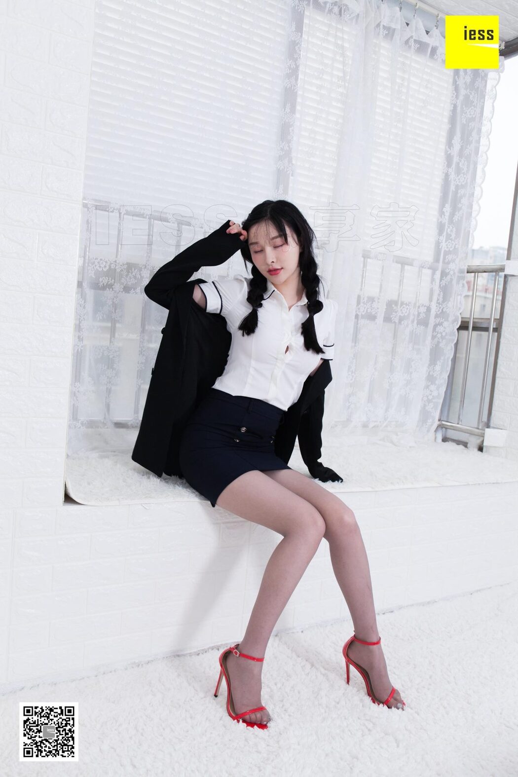 IESS异思趣向 SXJ.460 Miao Jie