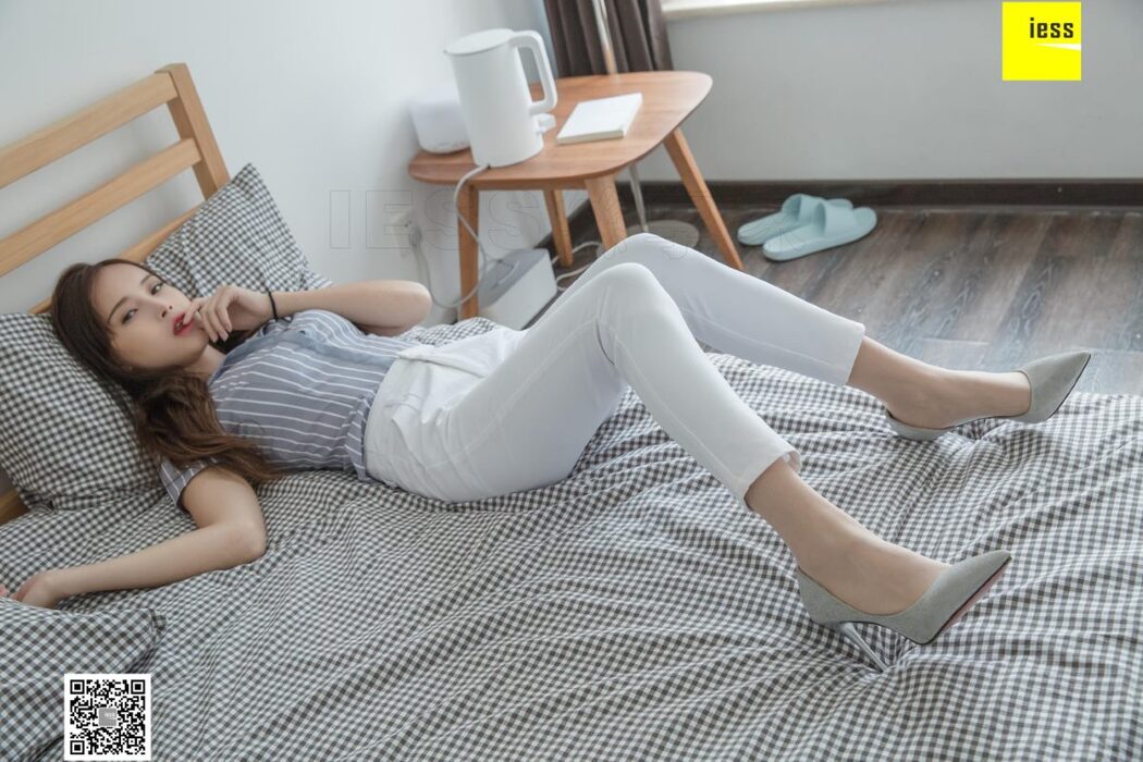 IESS异思趣向 SXJ.438 Xiao Yu