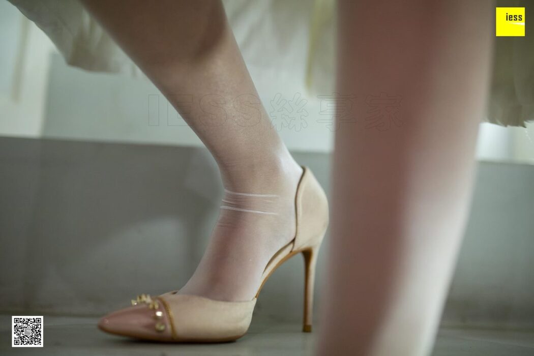 IESS异思趣向 SXJ.440 Wan Ping