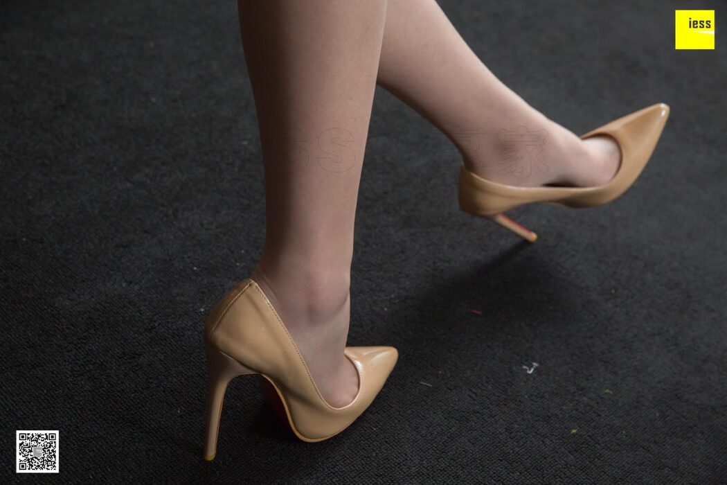 IESS异思趣向 SXJ.452 Yun Zhi