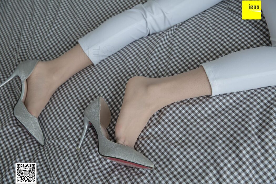 IESS异思趣向 SXJ.438 Xiao Yu