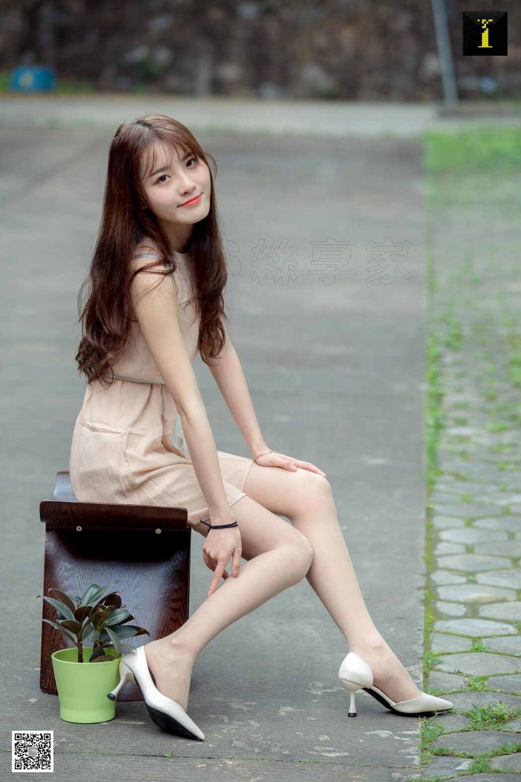 IESS异思趣向 SXJ.483 Wan Ping