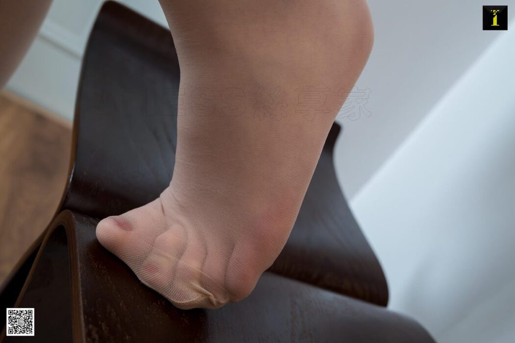 IESS异思趣向 SXJ.479 Yun Zhi