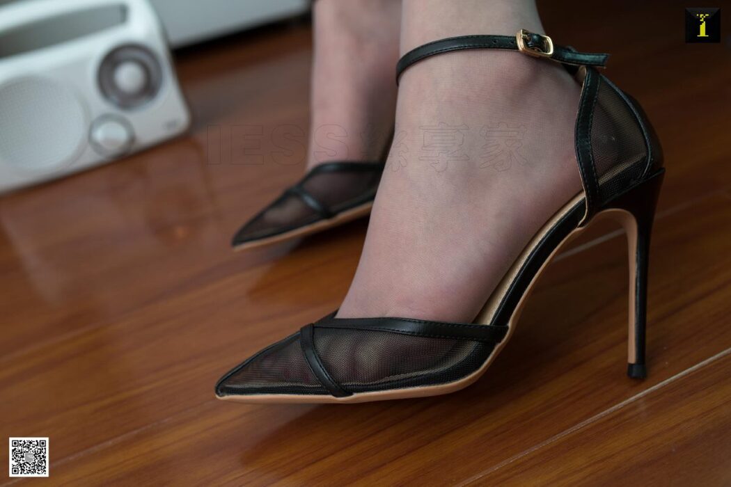 IESS异思趣向 SXJ.491 Yun Zhi