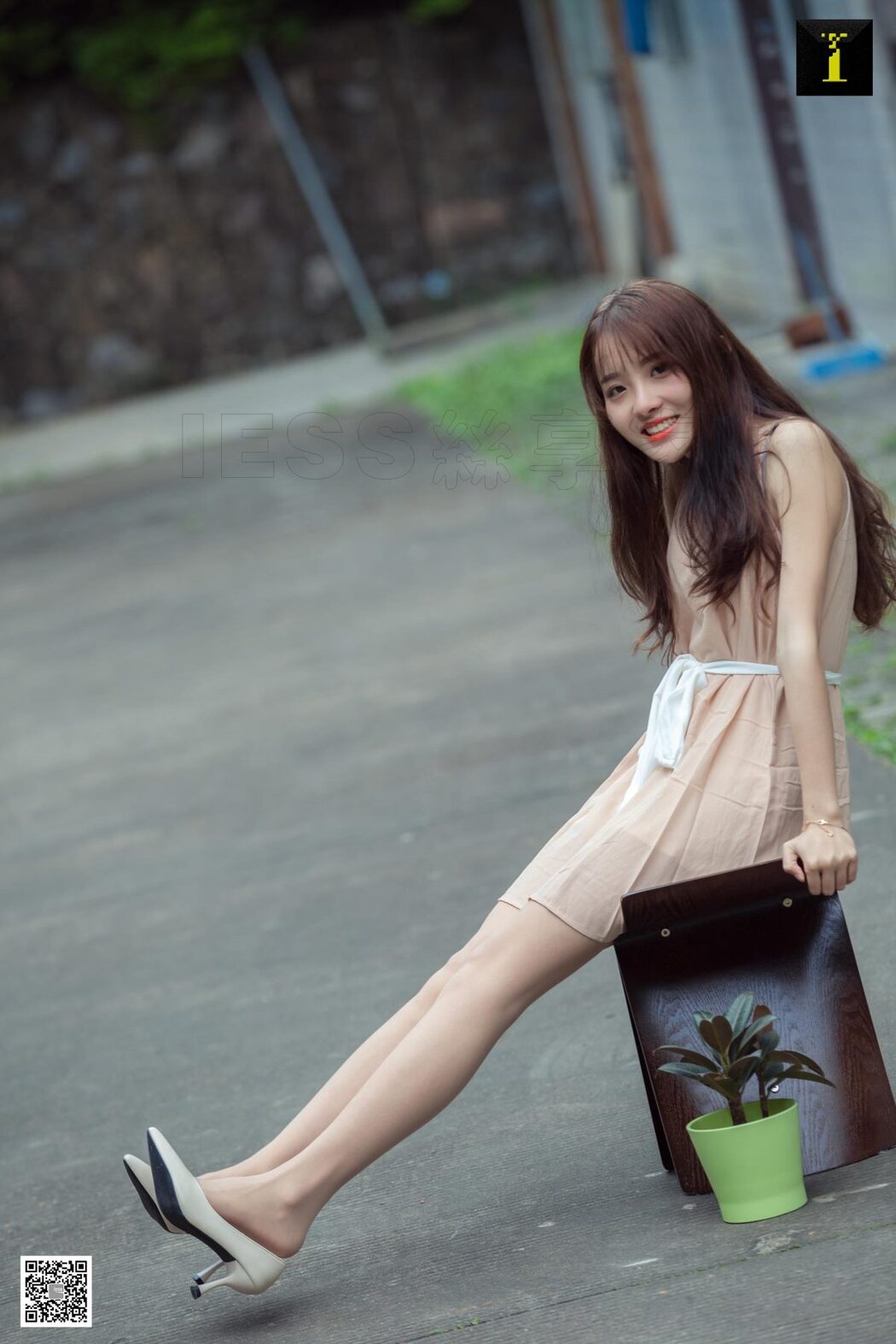 IESS异思趣向 SXJ.483 Wan Ping