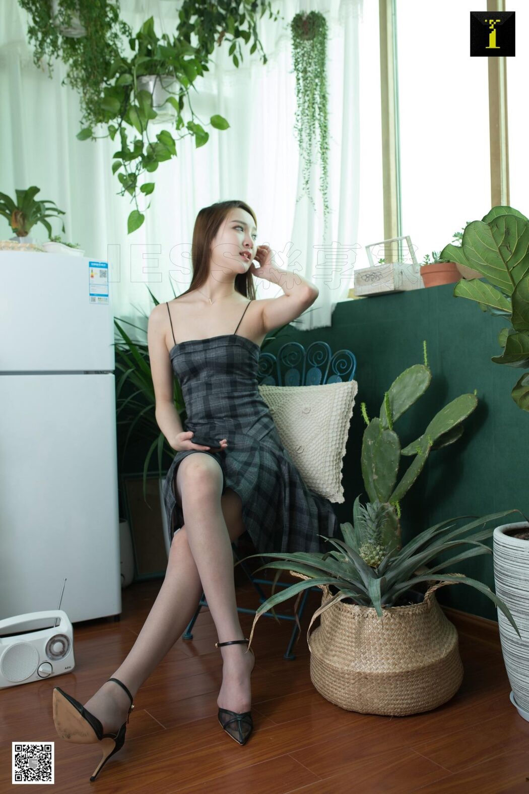 IESS异思趣向 SXJ.491 Yun Zhi