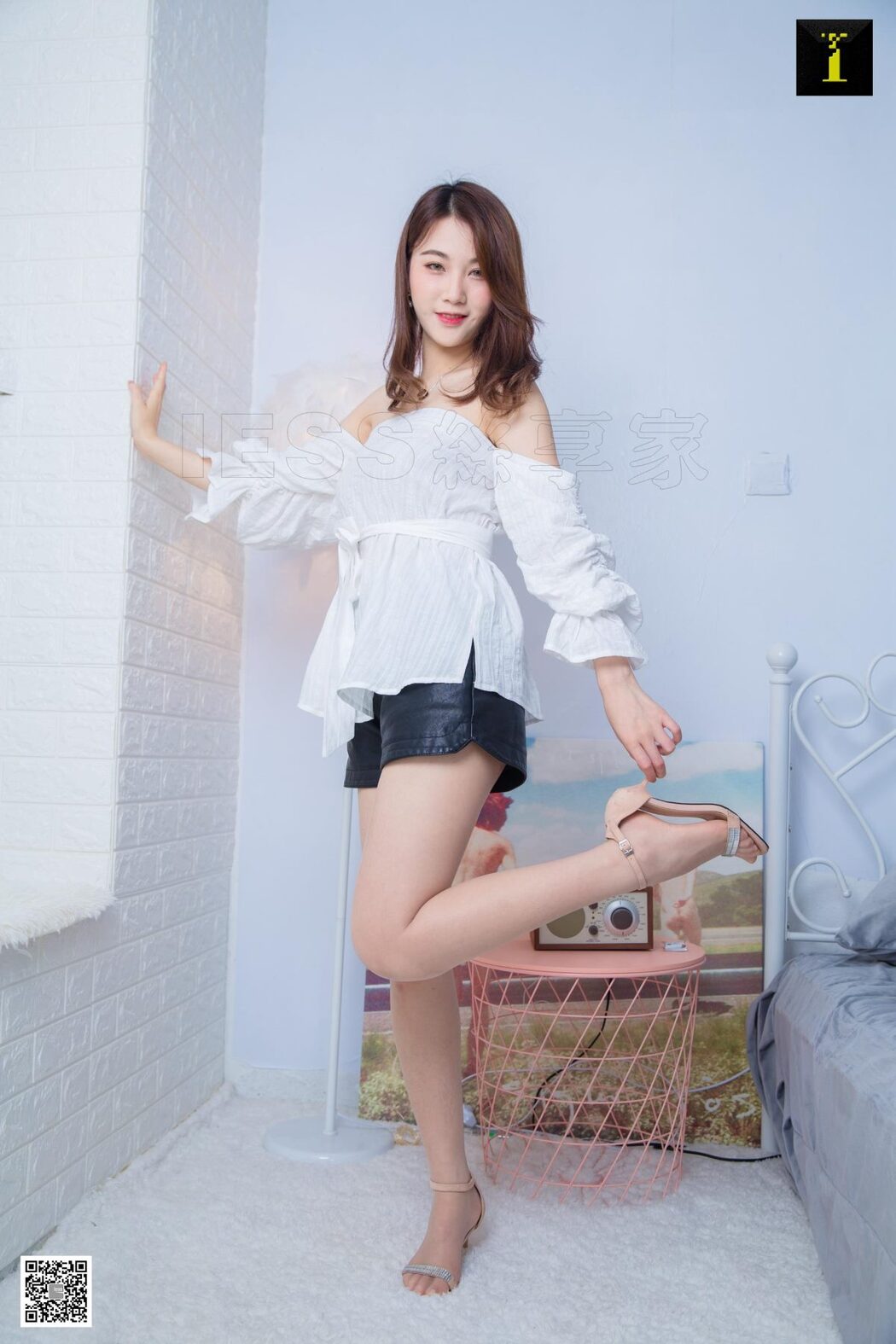 IESS异思趣向 SXJ.480 Zi Qi