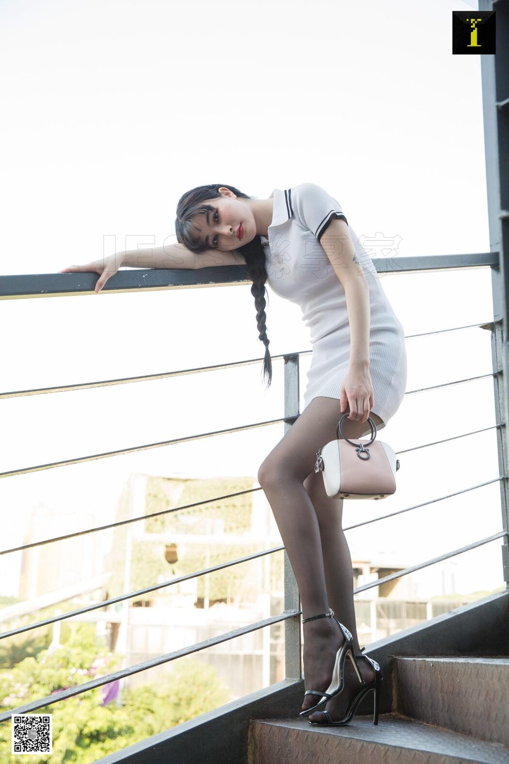 IESS异思趣向 SXJ.475 Miao Jie