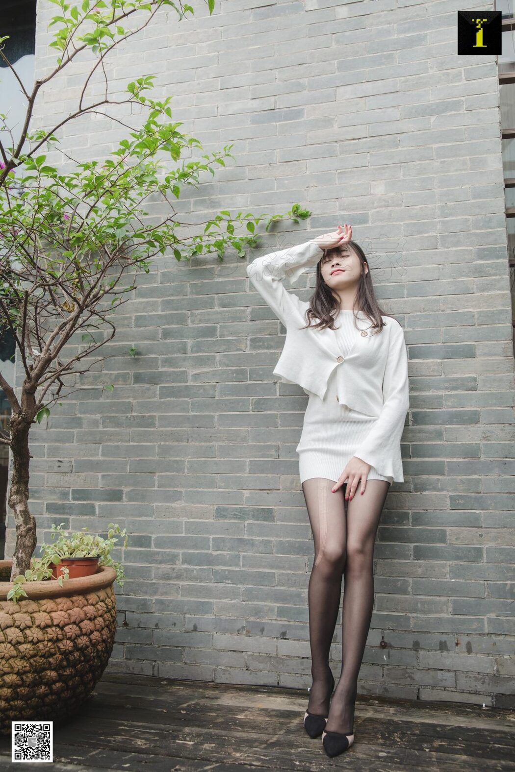 IESS异思趣向 SXJ.488 Qi Qi