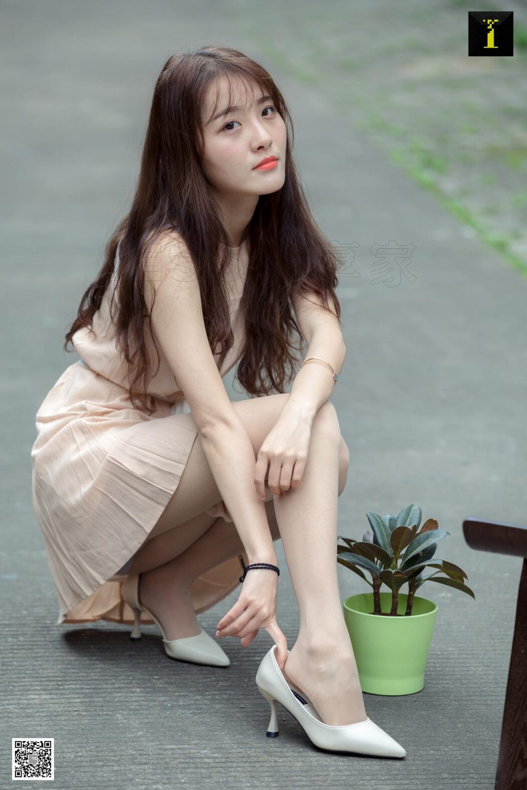 IESS异思趣向 SXJ.483 Wan Ping