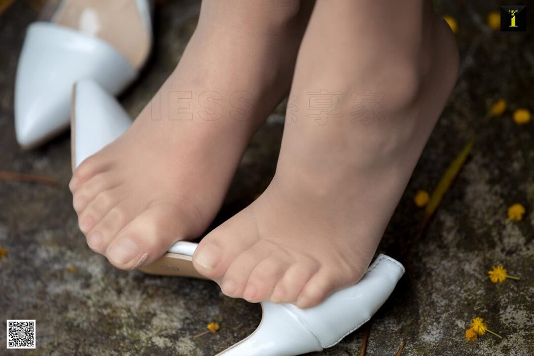 IESS异思趣向 SXJ.489 Wan Ping