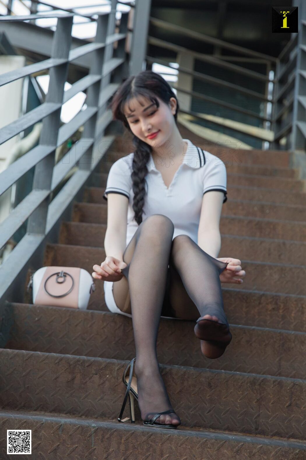 IESS异思趣向 SXJ.475 Miao Jie