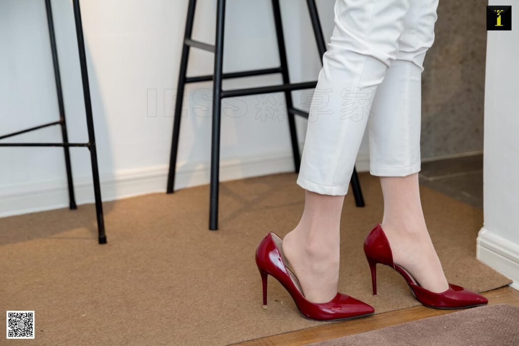 IESS异思趣向 SXJ.476 Wan Ping