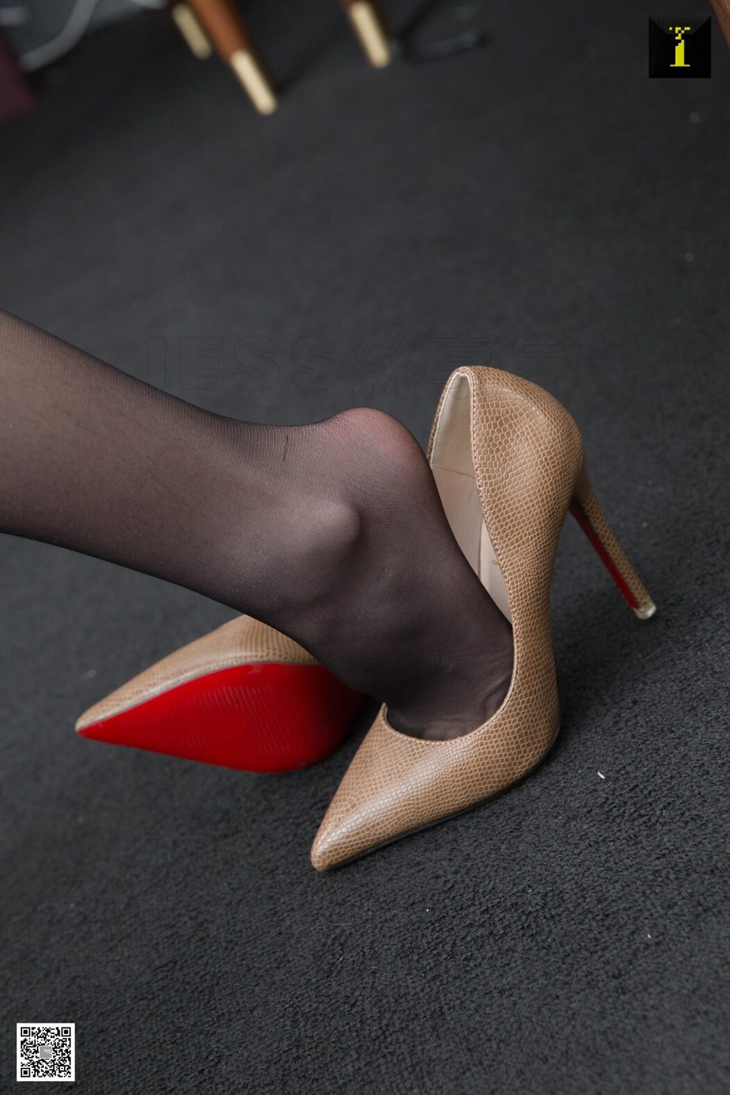 IESS异思趣向 SXJ.492 Zi Qi