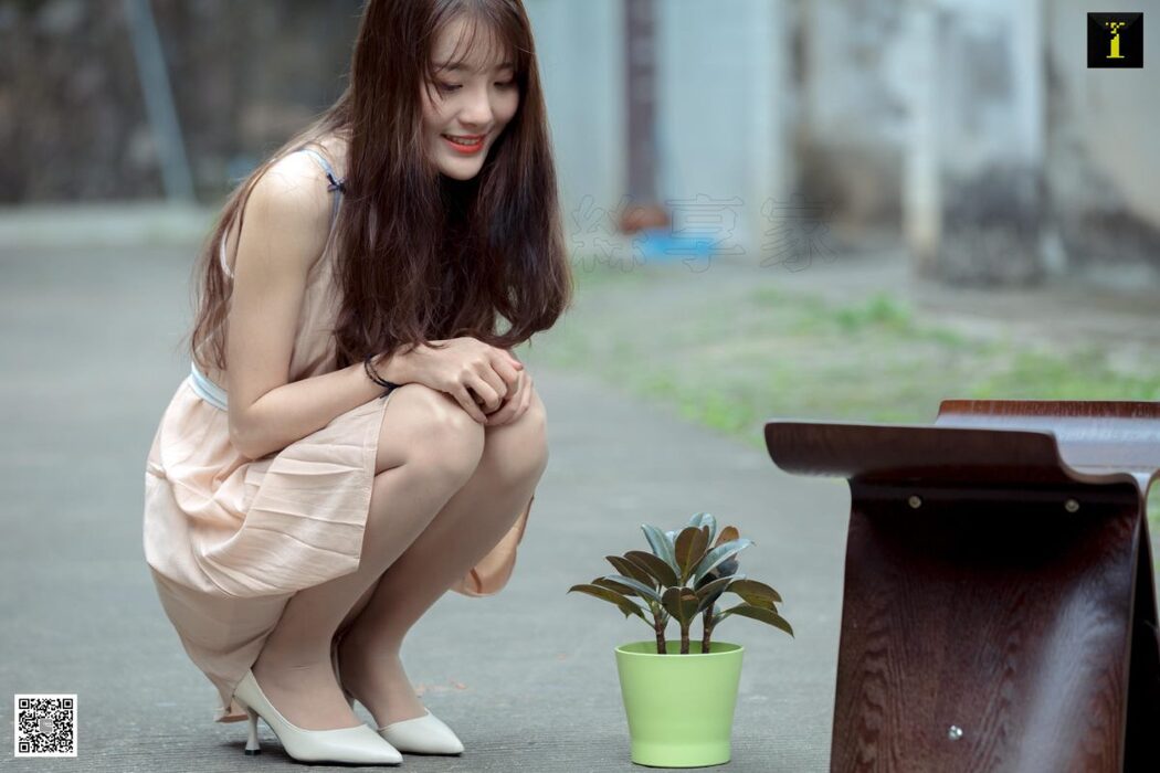 IESS异思趣向 SXJ.483 Wan Ping