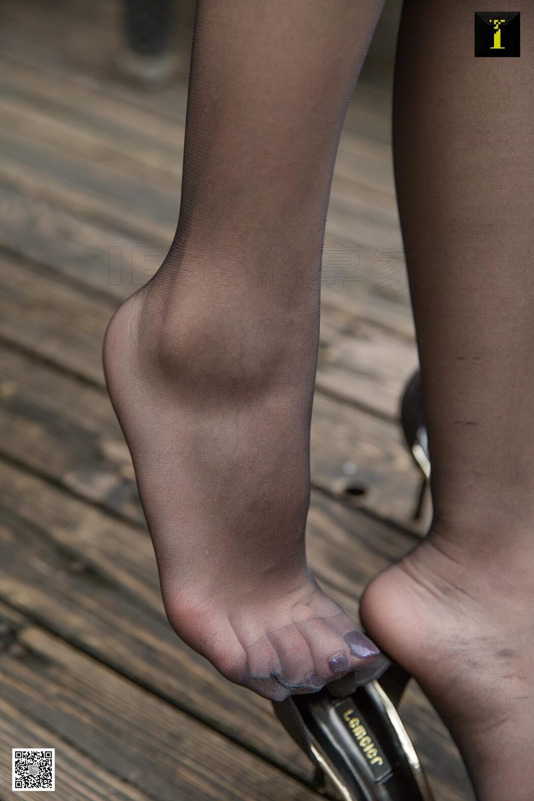 IESS异思趣向 SXJ.488 Qi Qi