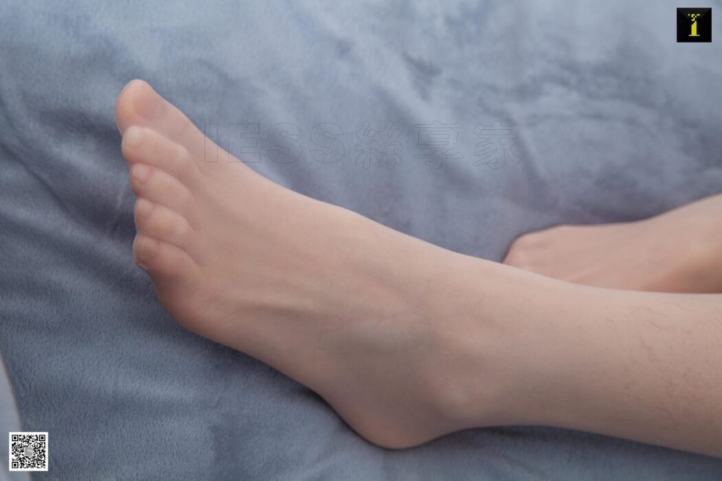 IESS异思趣向 SXJ.480 Zi Qi