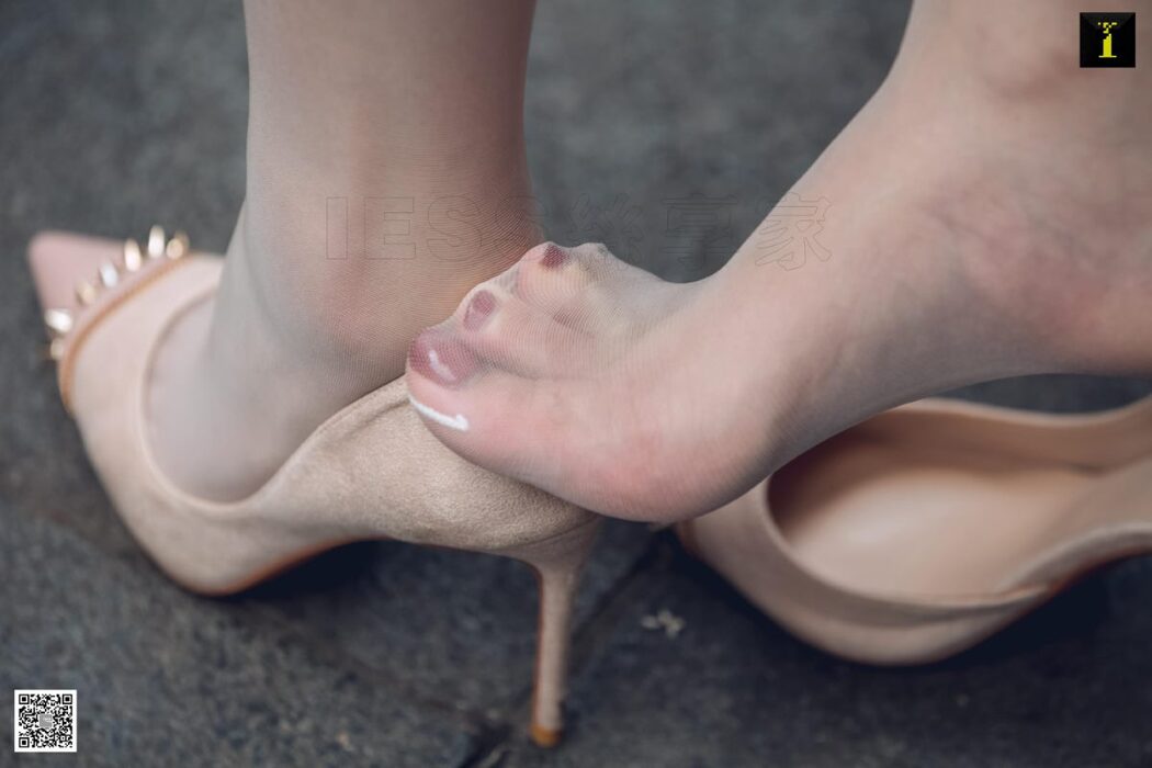 IESS异思趣向 SXJ.494 Le Le