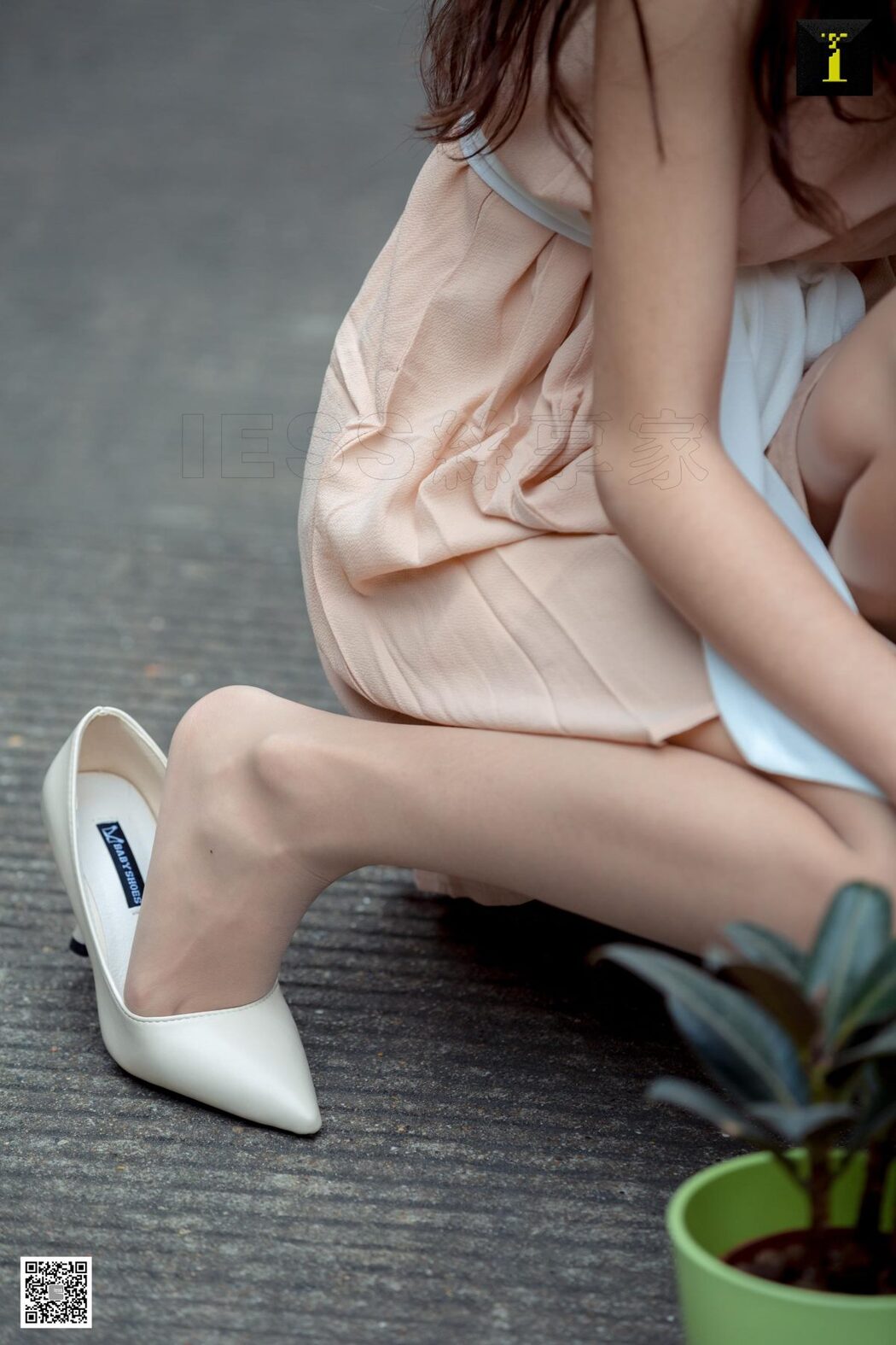 IESS异思趣向 SXJ.483 Wan Ping